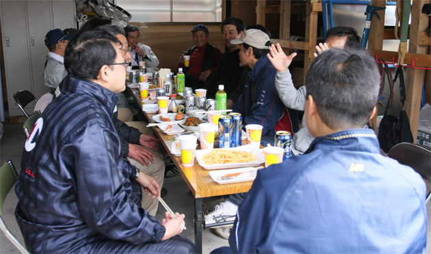 ������N���[�����